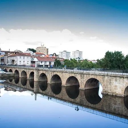 Km 0 - Charming House * Chaves